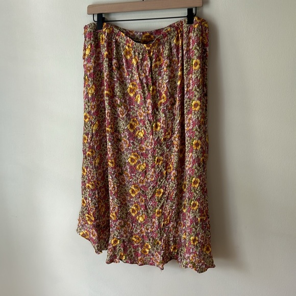 Rose & Thyme floral wrap skirt Size large - Picture 6 of 6